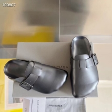 Balenciaga Slippers